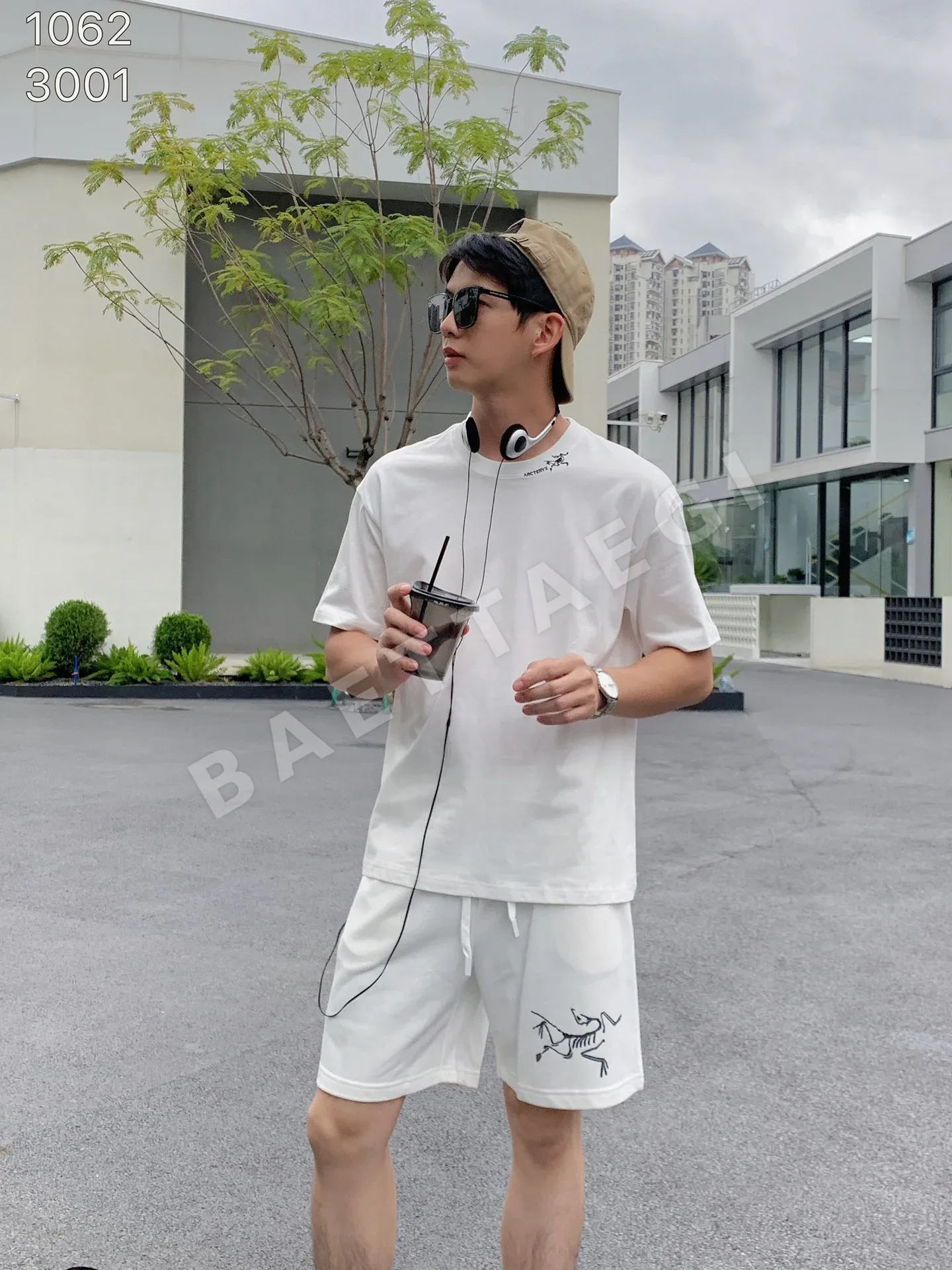 아크테릭스 남여공용 반팔 49405