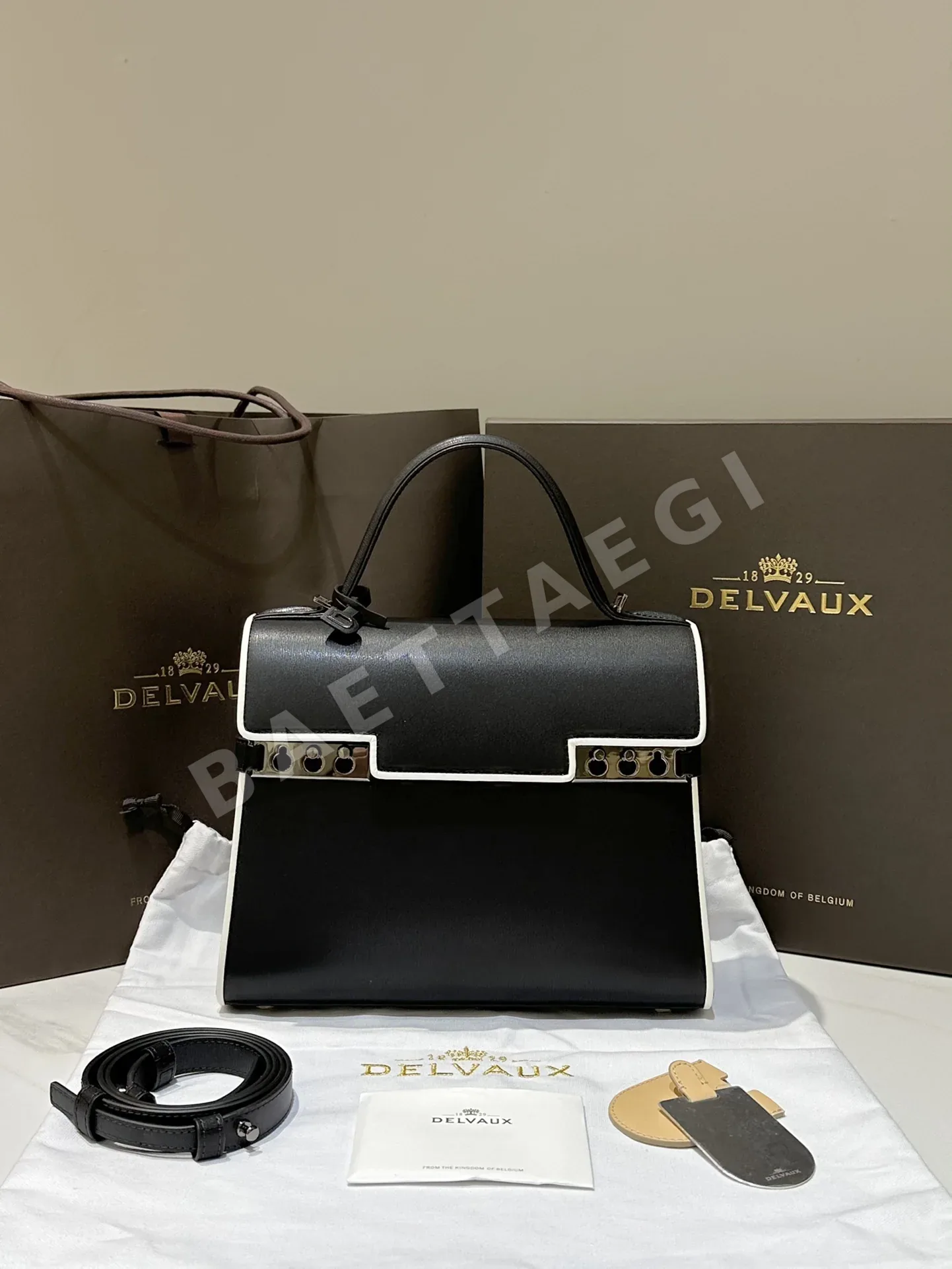 델보 일루션 템페스트 MM 2WAY 토트 가방 블랙 191459