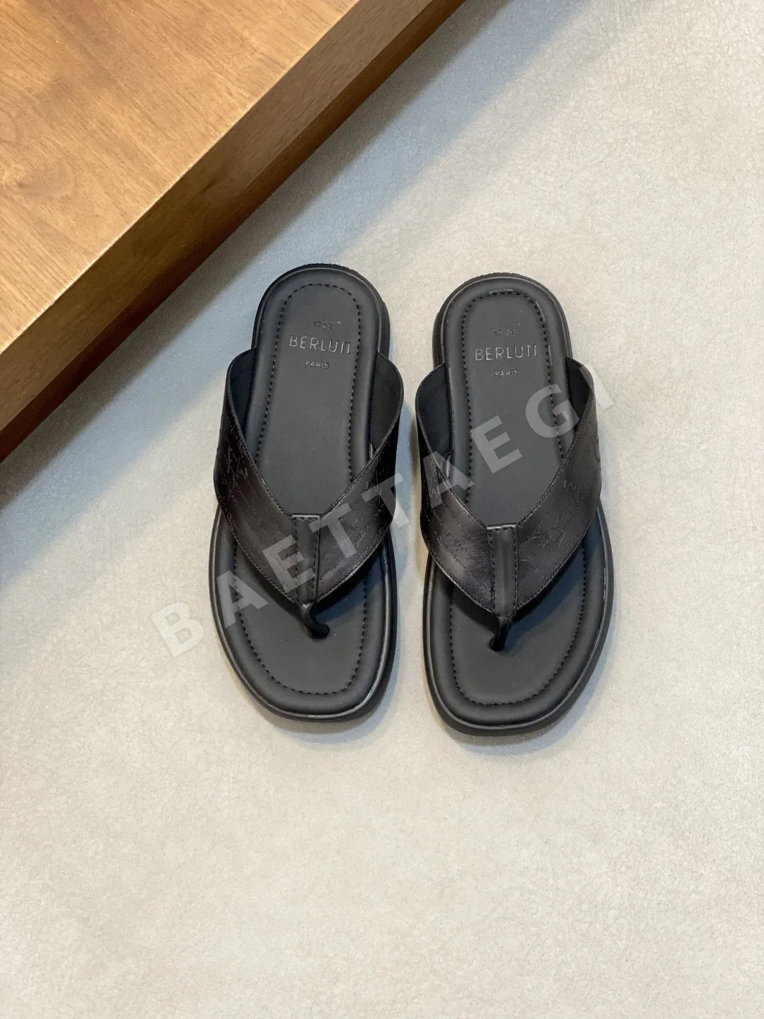 벨루티 손채색 수제 송아지가죽 남성 신발 104504