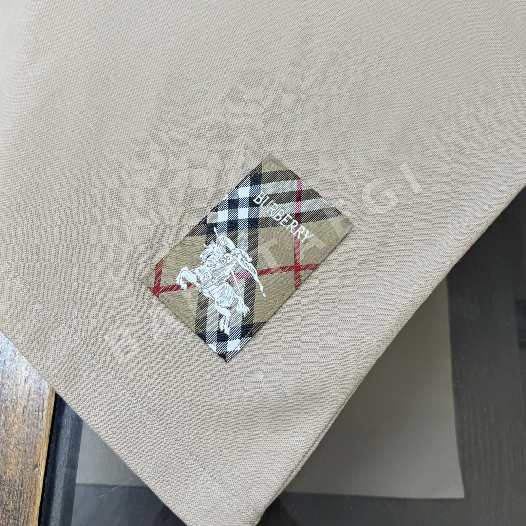 버버리 기마기사 자수 로고 남성 반팔 폴로셔츠 상세 이미지 6