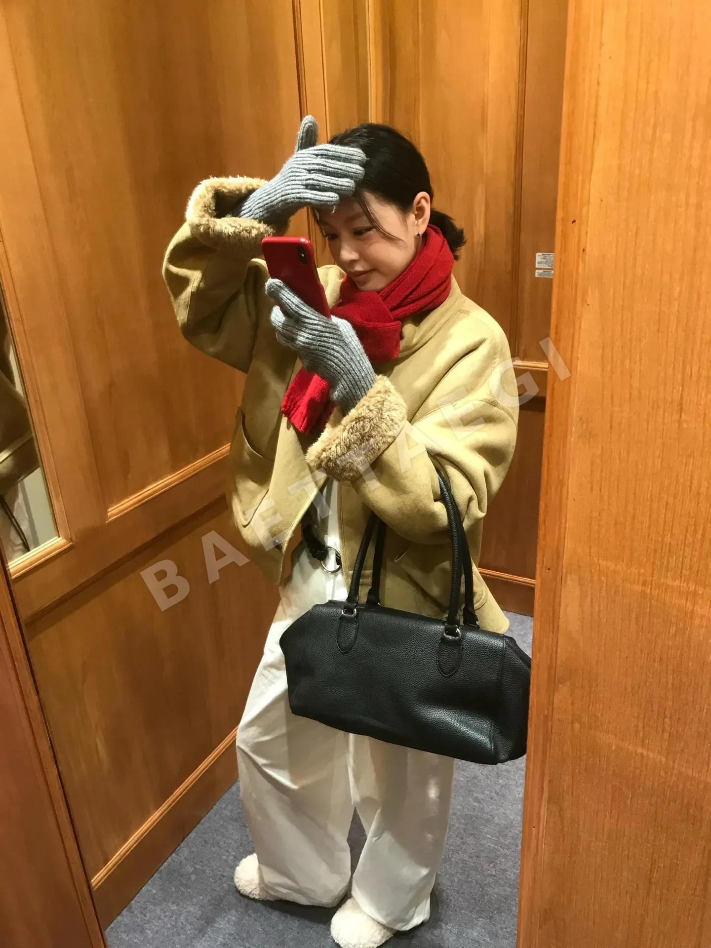 더로우 실크 원단 가방 상세 이미지 2