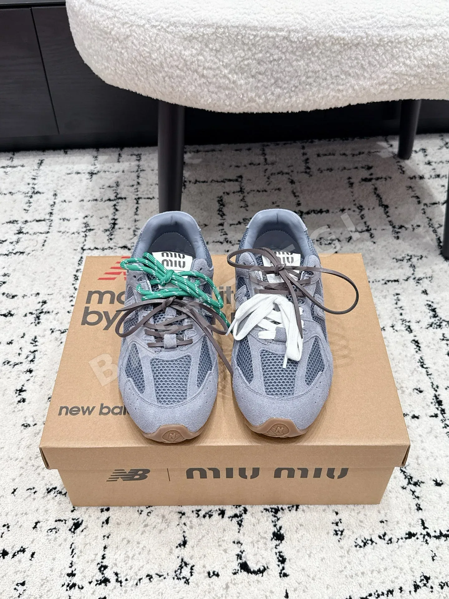 뉴발란스 530 스니커즈 104795