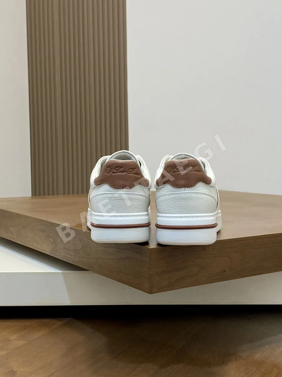 로로피아나 넓은 핏 울 스니커즈 상세 이미지 8