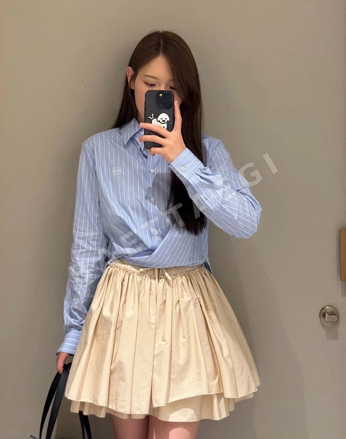 로에베 스트라이프 허리 셰이프 셔츠 상세 이미지 7