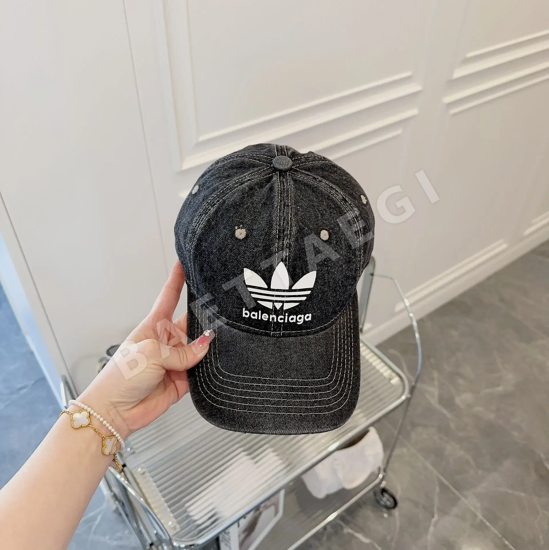 발렌시아가 모자 81572 Balenciaga Cap 상세 이미지 2