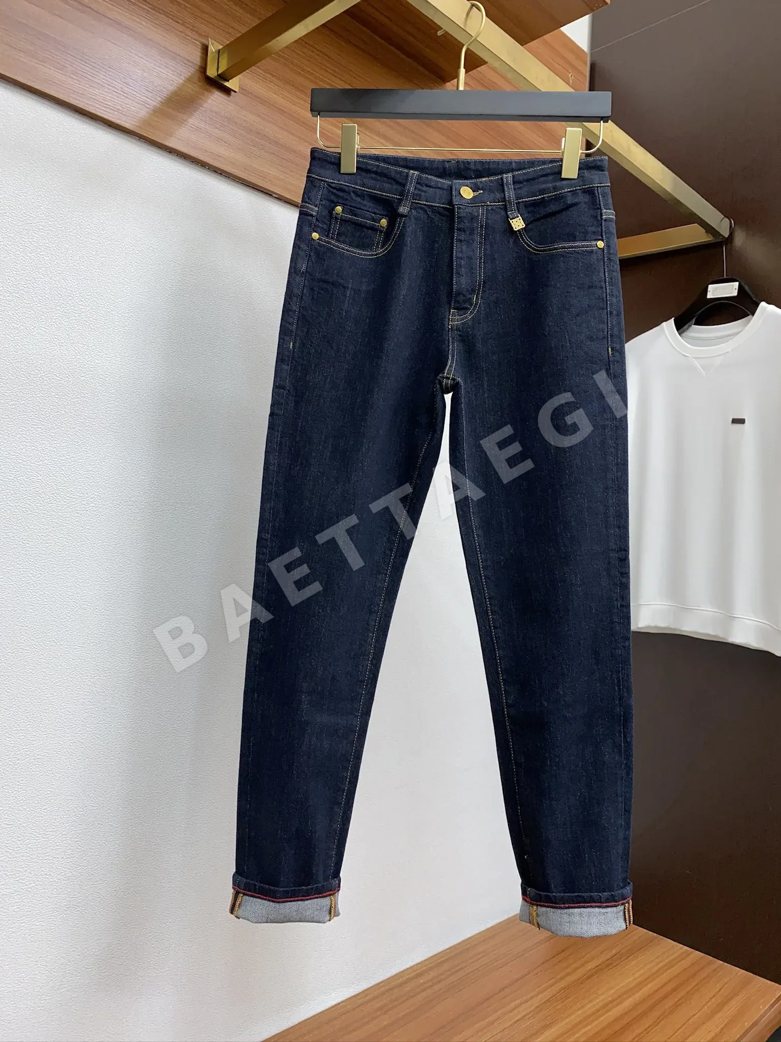 로에베 워시드 데님 남성 바지 상세 이미지 2