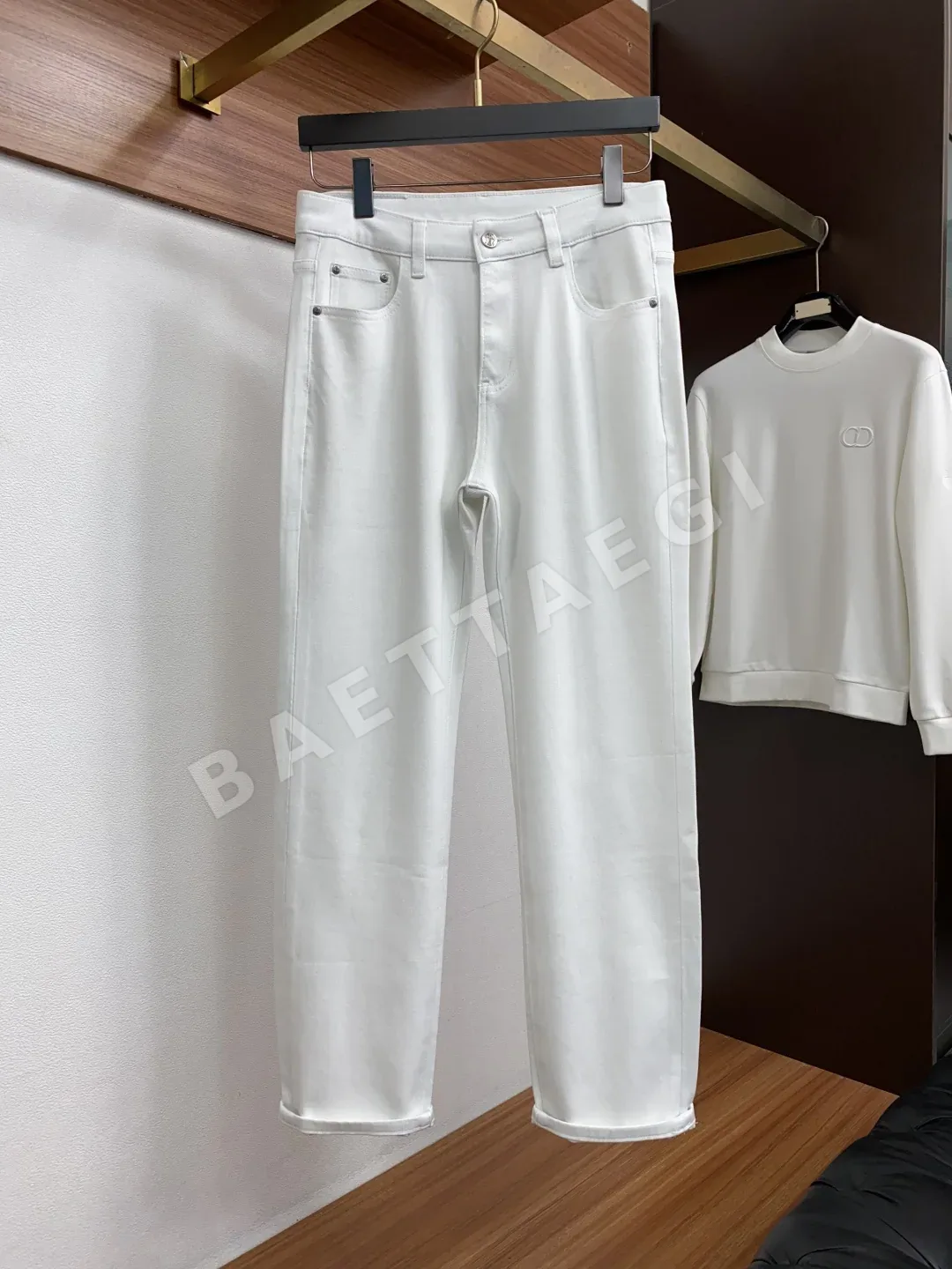 브루넬로쿠치넬리 슬림 스트레이트 데님 바지 상세 이미지 2