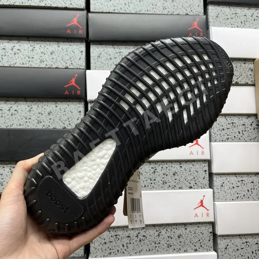 아디다스 [XQ] 이지 부스트 350 V2 HQ7045 200807 Adidas Yeezy Boost 350 V2 Carbon Beluga 상세 이미지 5