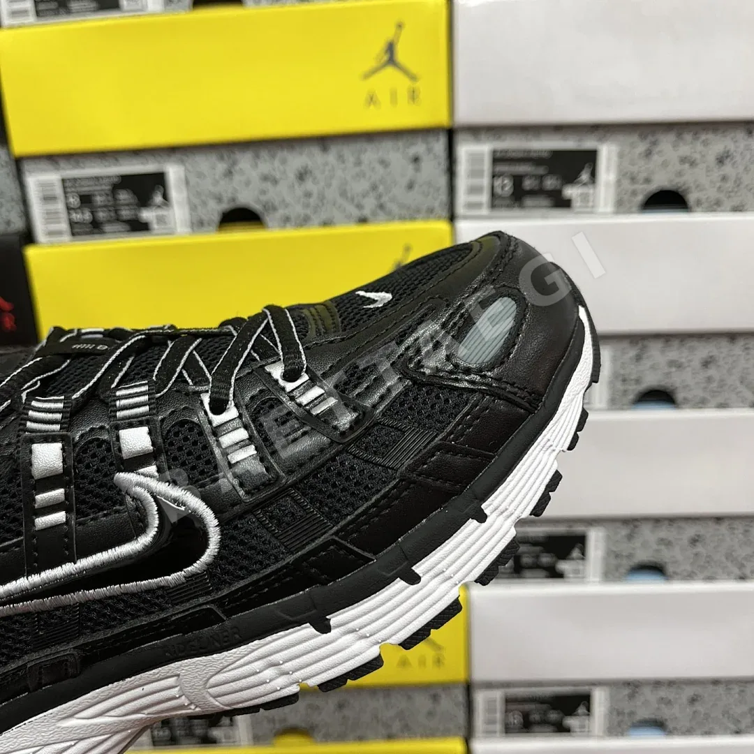 나이키 [PE] P 6000 CD6404-026 201187 Nike P-6000 Black White Metallic Silver 상세 이미지 4