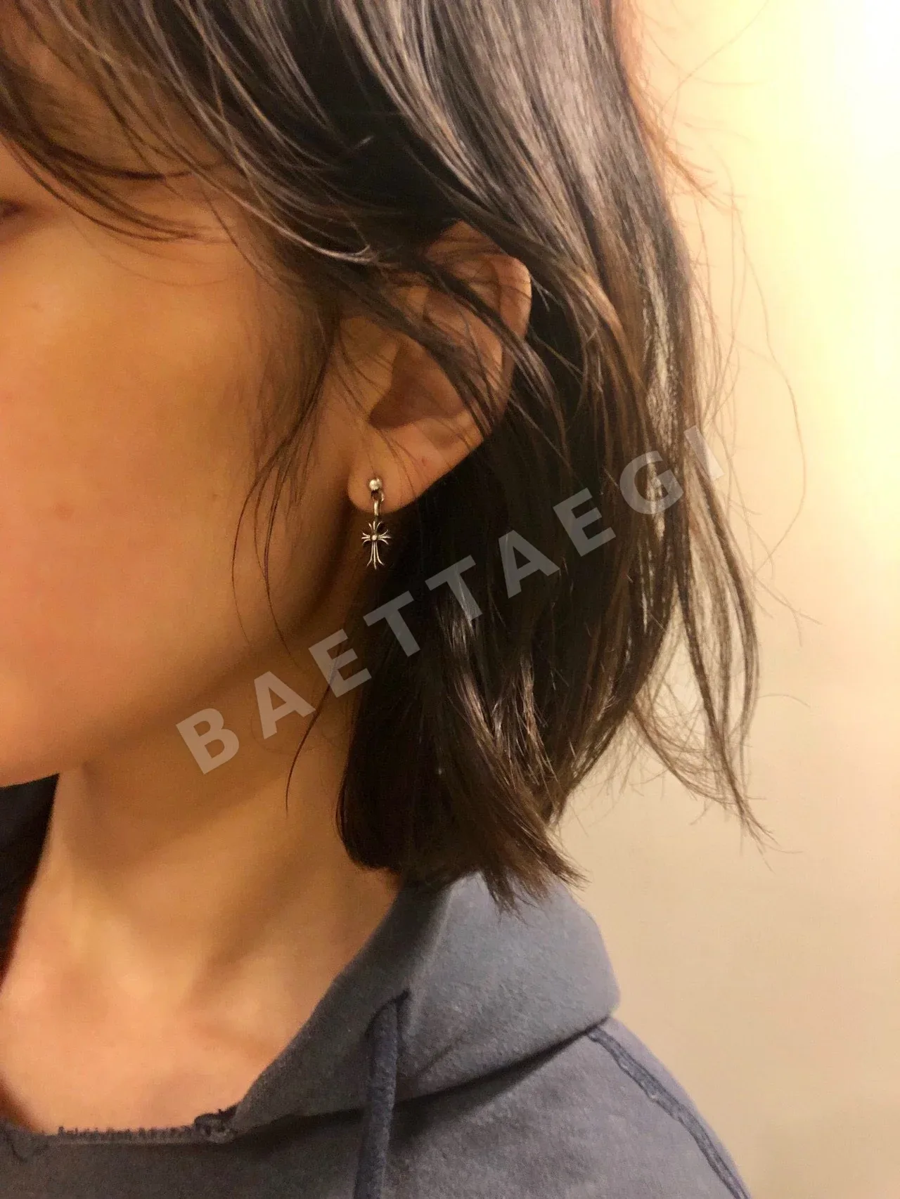 크롬하츠 둥근 십자가 귀걸이 상세 이미지 6