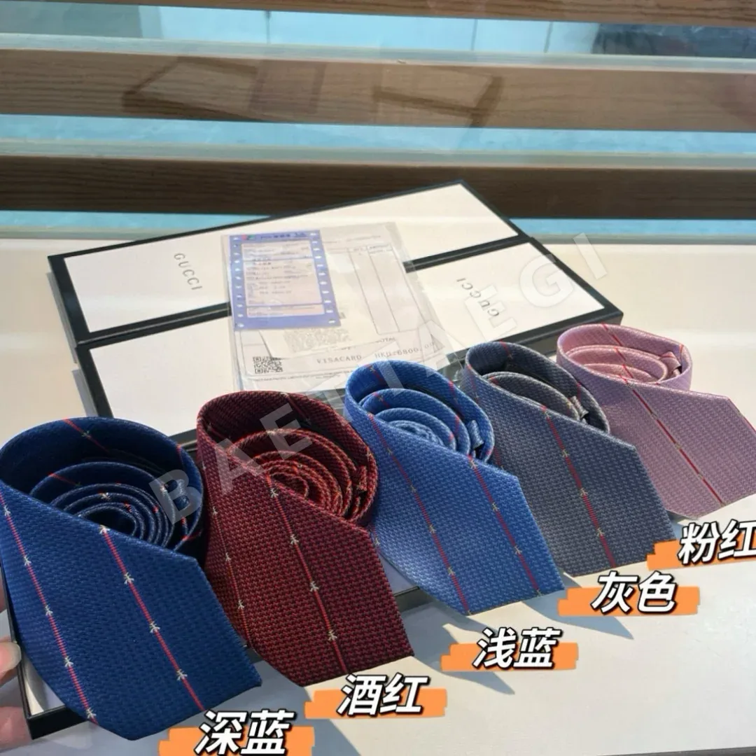 구찌 동물 벌 자수 자카드 실크 넥타이 159174