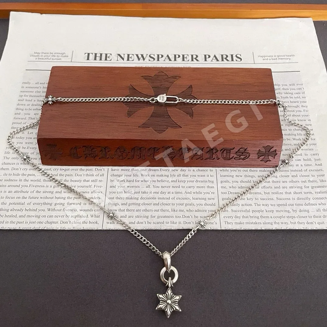 크롬하츠 클래식 사이드 크로스 목걸이 상세 이미지 3
