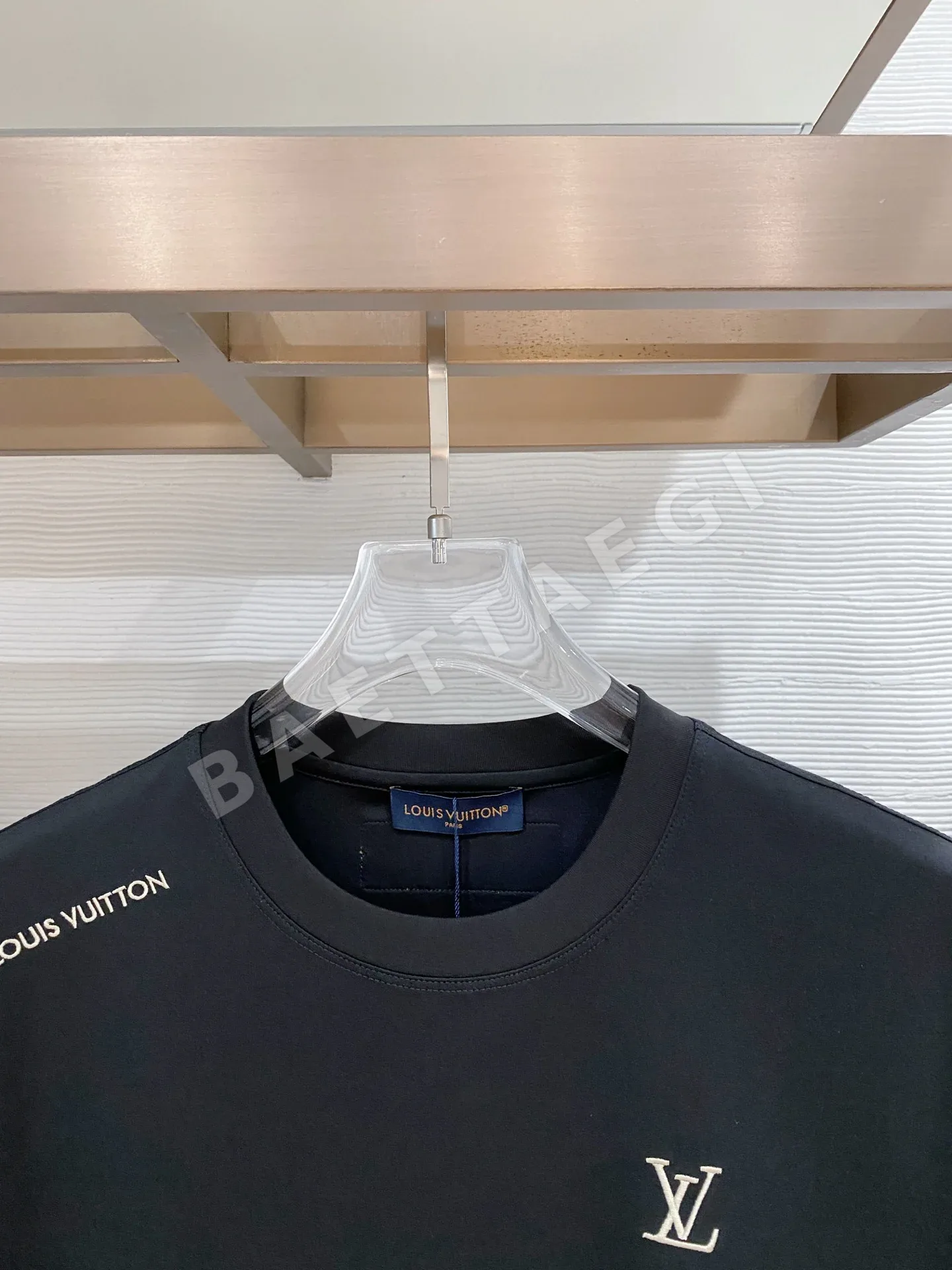 루이비통 크루넥 남성 반팔 셔츠 상세 이미지 2