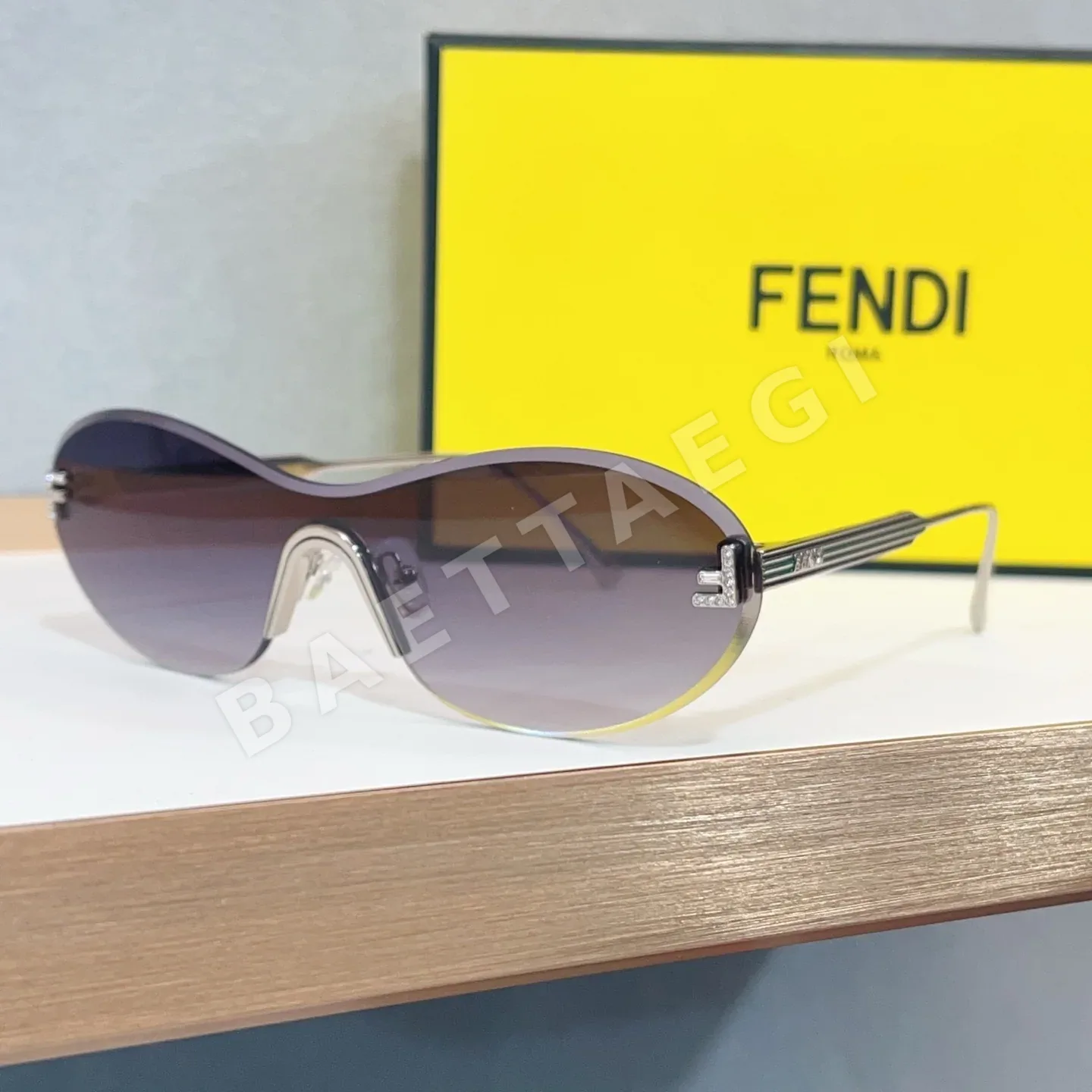 펜디 선글라스 74261 Fendi Sunglasses 상세 이미지 4