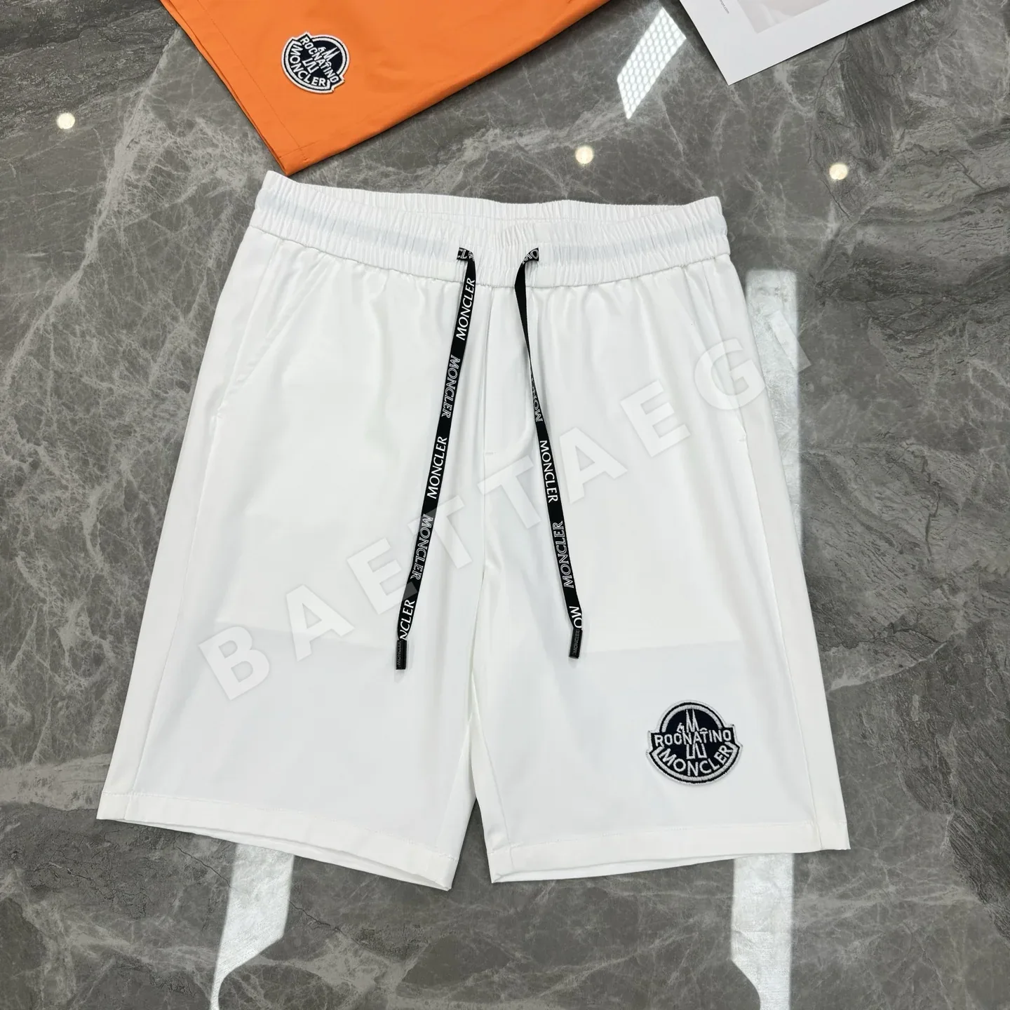 몽클레르 남성 반팔 티셔츠 상세 이미지 3