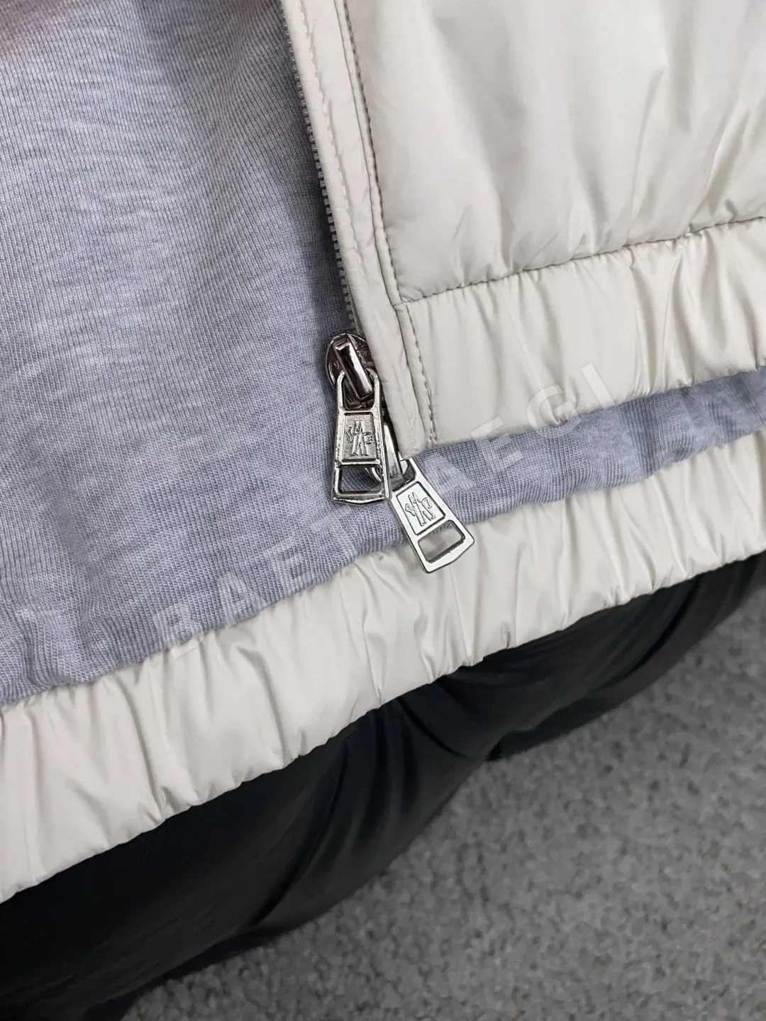 몽클레르 스탠드 카라 코튼 자켓 상세 이미지 8