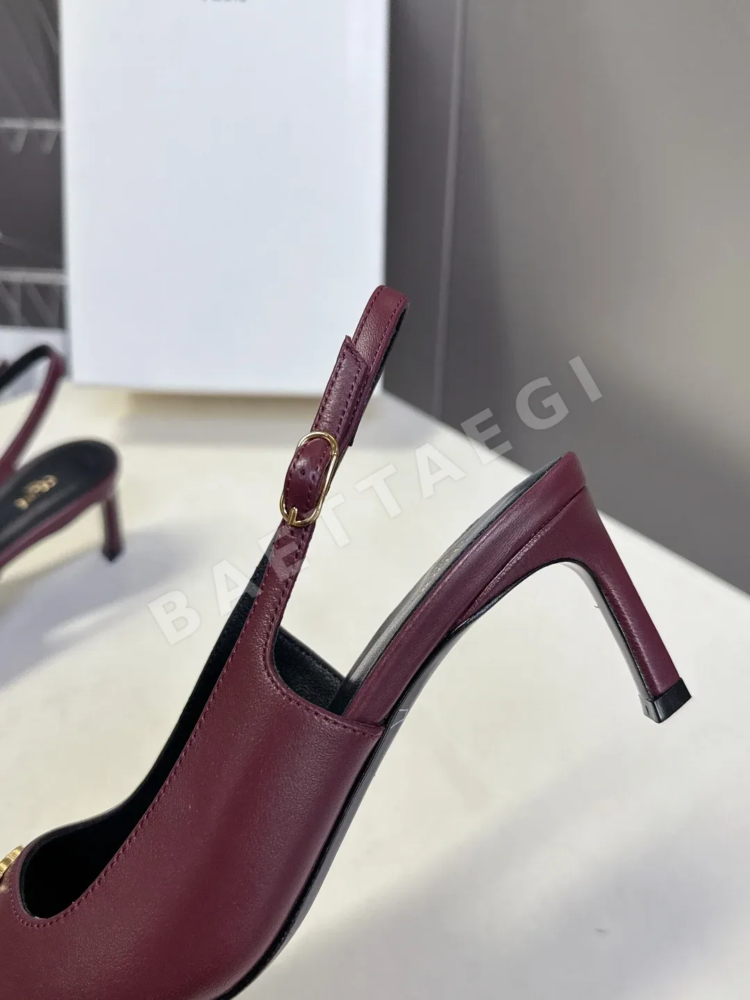 셀린느 개선문 뾰족 앞코 신발 상세 이미지 8