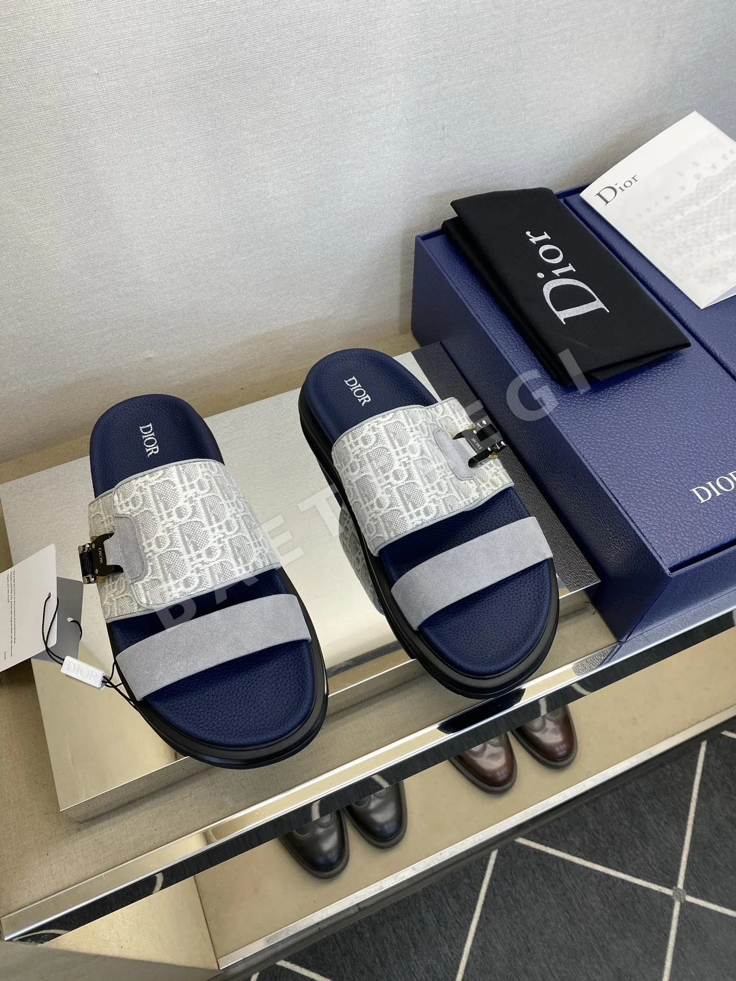 디올 남성 슬리퍼 134577