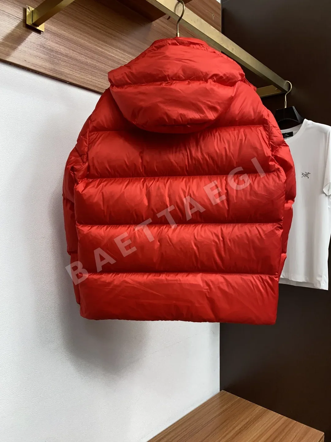몽클레르 쿠예르 후드 패딩 재킷 상세 이미지 9