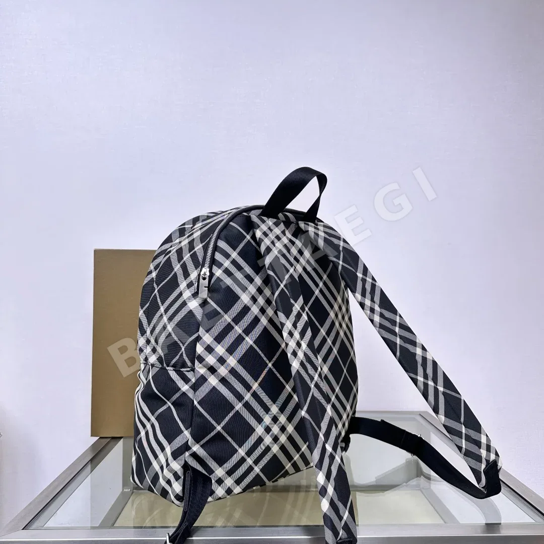버버리 체크 패턴 백팩 상세 이미지 3