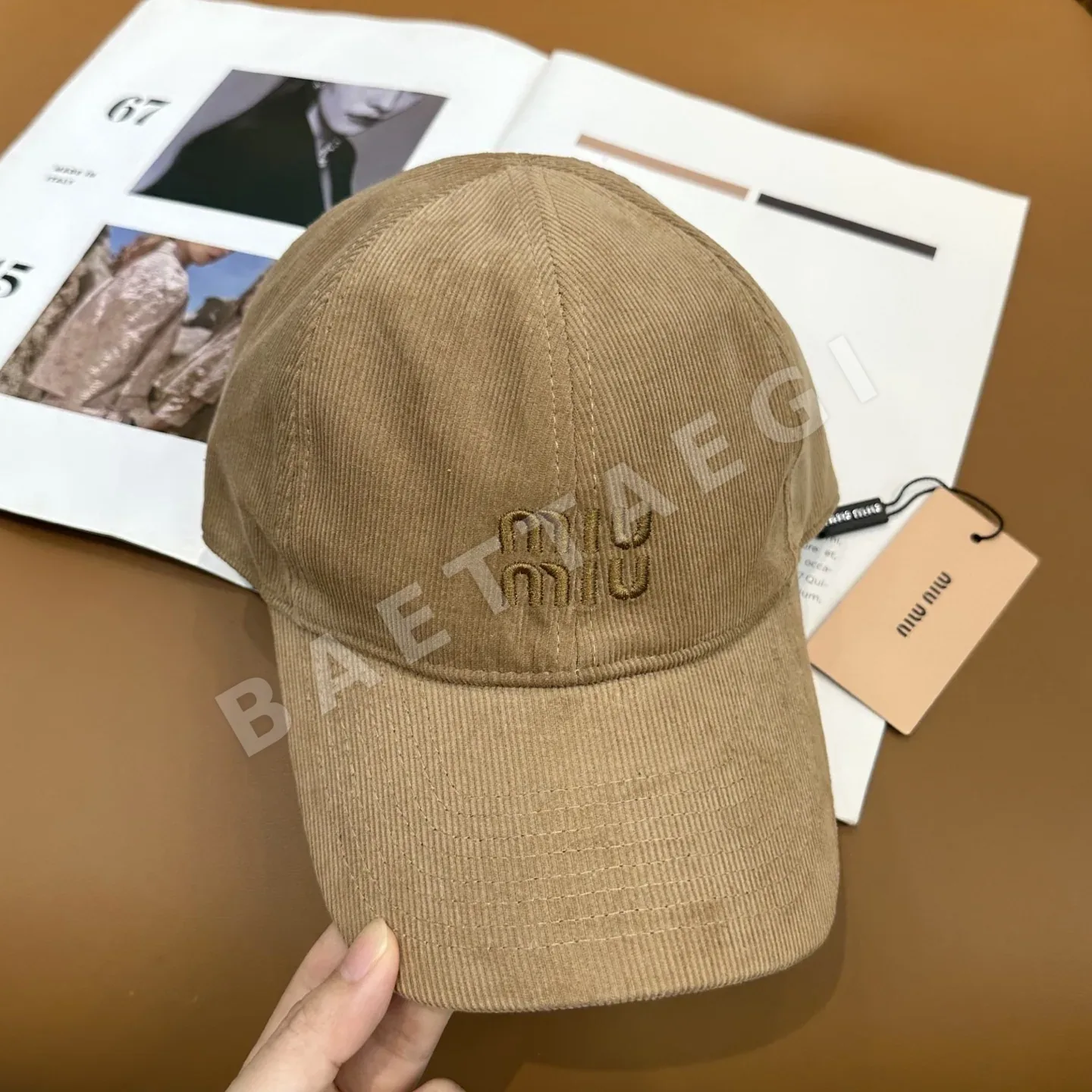 미우미우 코듀로이 베이스볼캡 상세 이미지 5