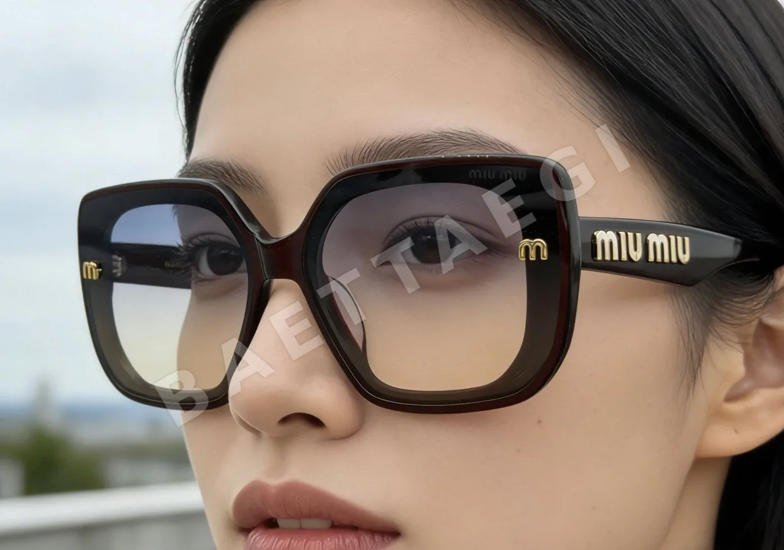 미우미우 MU71 ZS 선글라스 상세 이미지 4