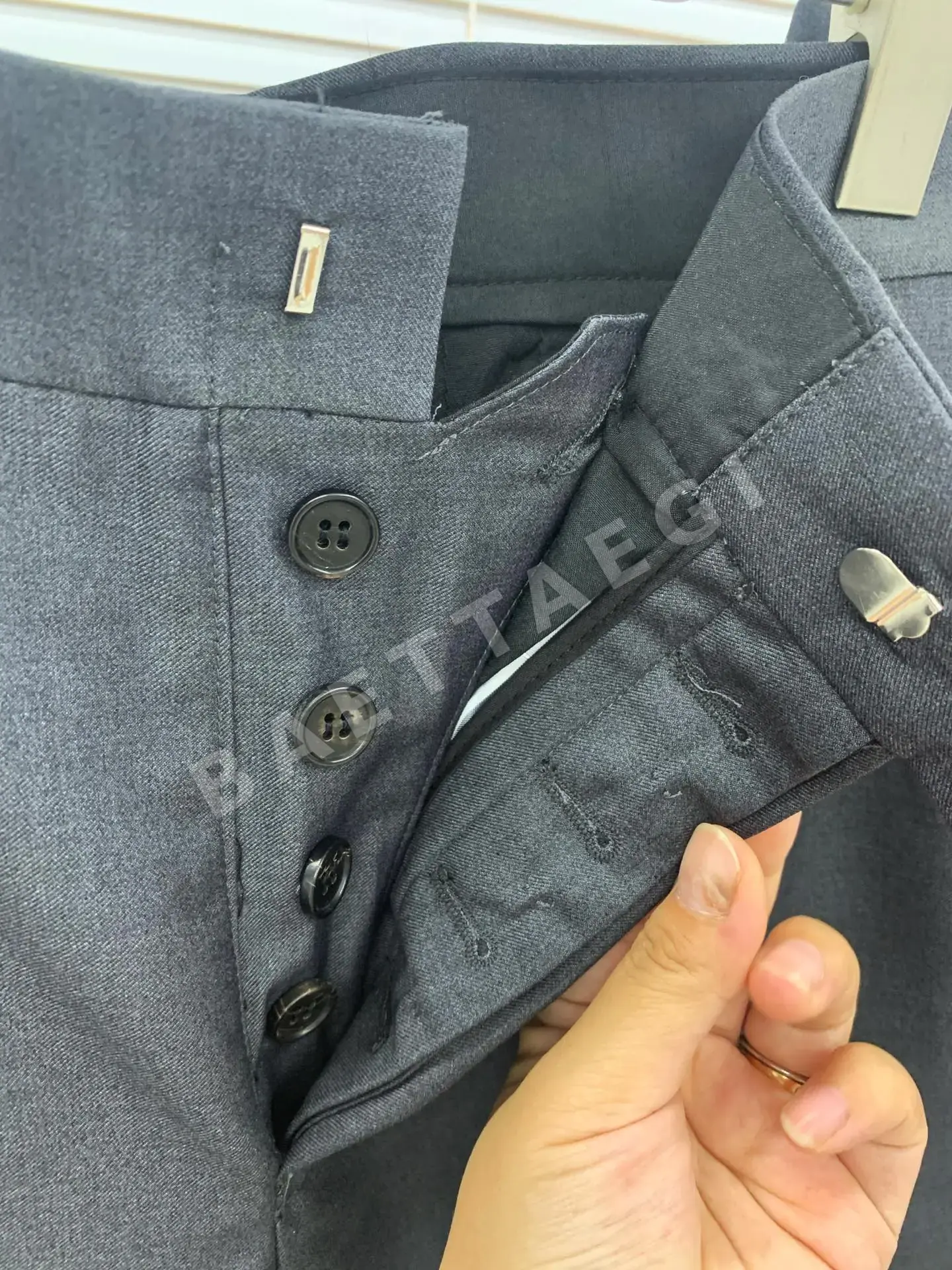 톰브라운 클래식 남성 반바지 상세 이미지 7