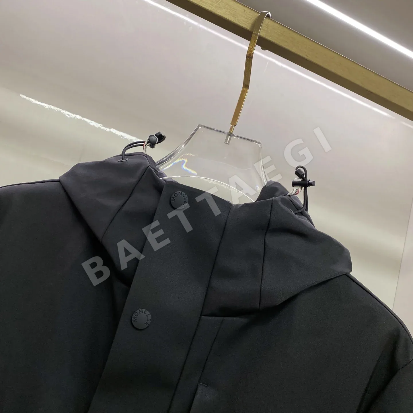 몽클레르 그레노블 라미네이트 스키 다운 패딩 점퍼 상세 이미지 4