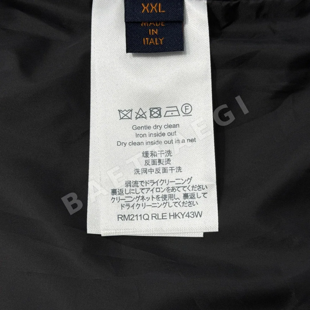 루이비통 모노그램 로고 자수 후드 재킷 남성 상세 이미지 9