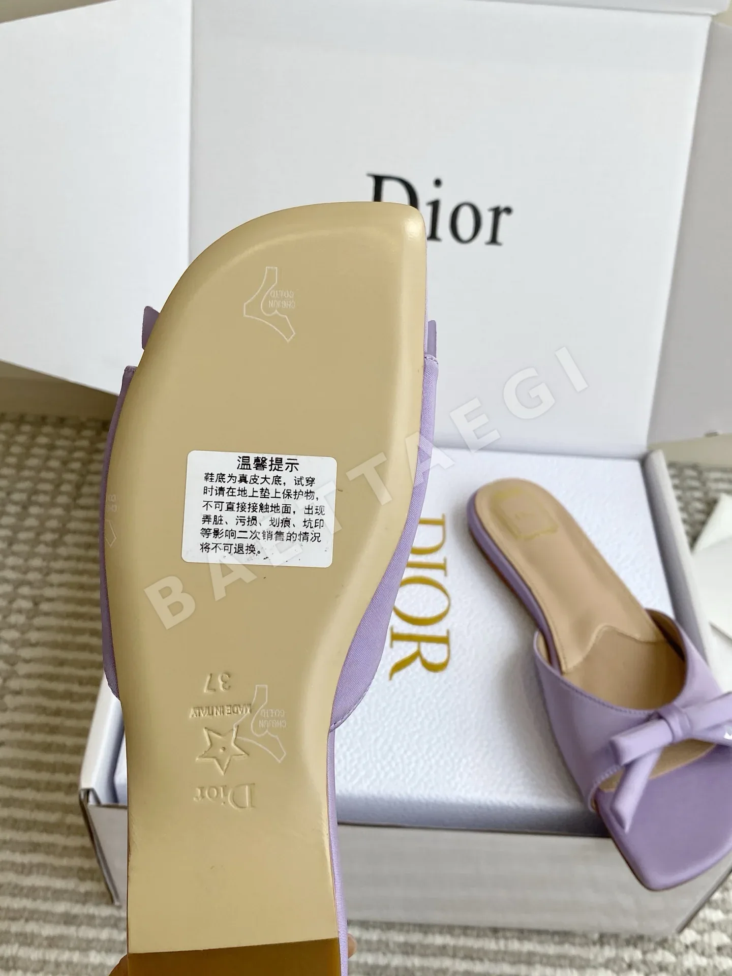 디올 보우 플랫 모노그램 슬리퍼 상세 이미지 9