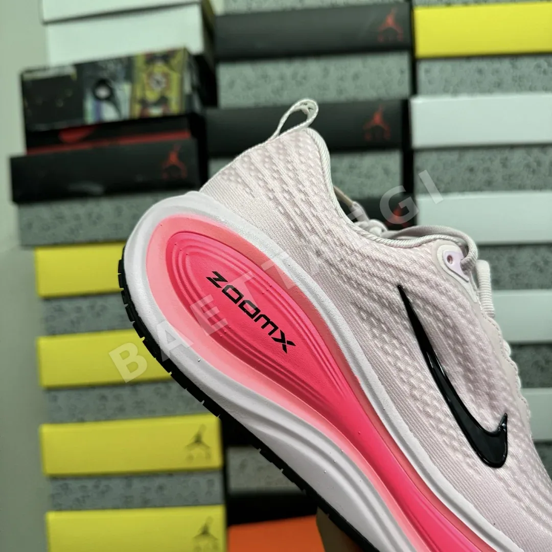 나이키 [XY] 보메로 플러스 HV8150-602 201319 Nike Vomero Plus Pink Foam Hyper 상세 이미지 6