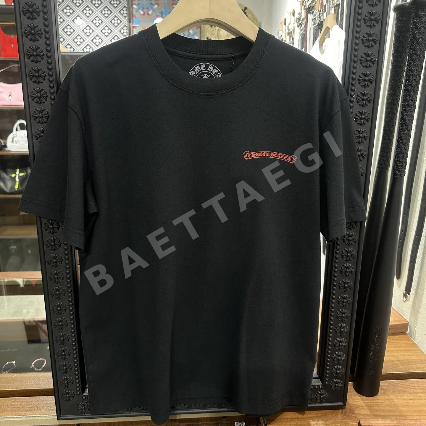크롬하츠 블랙 매트 보이 그래피티 프린트 남성 반팔 티셔츠 49955