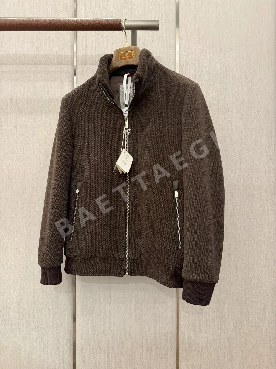 브루넬로쿠치넬리 울 혼방 스탠드 카라 다운 자켓 상세 이미지 5