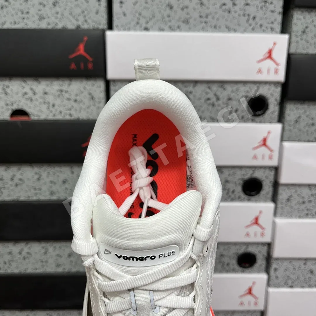 나이키 줌 보메로 18 IH3251-100 201118 Nike Zoom Vomero 18 상세 이미지 5