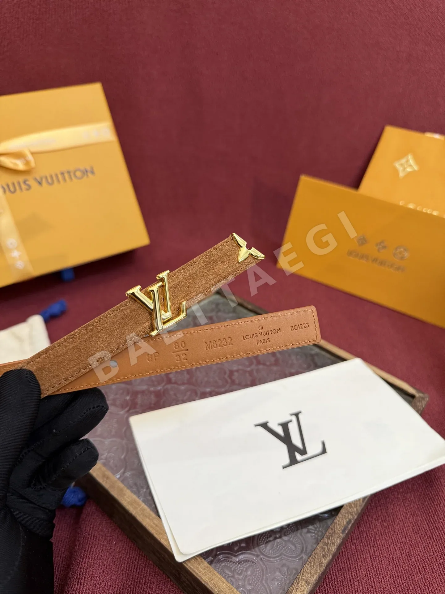 루이비통 LV 이니셜 버클 모노그램 플라워 스웨이드 벨트 상세 이미지 3