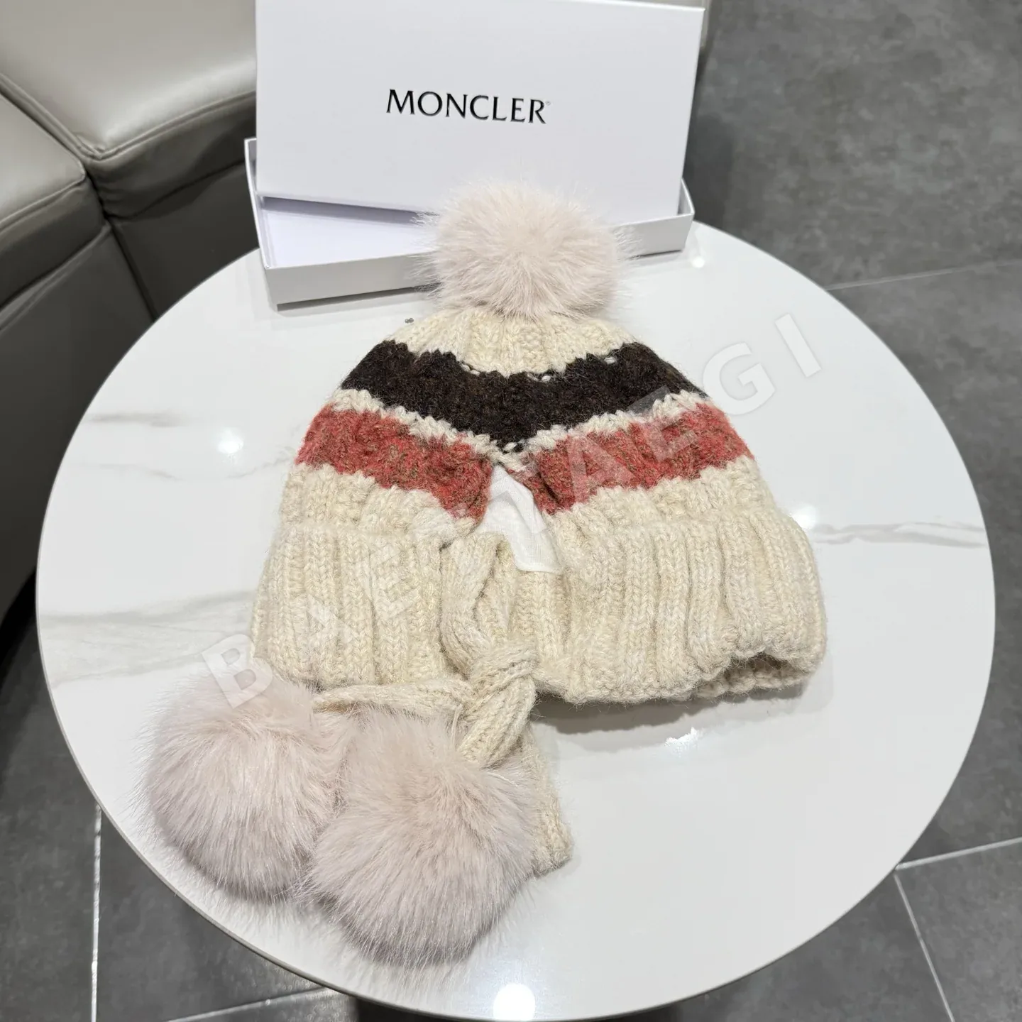 몽클레르 페어아일 울 폼폼 니트 모자 상세 이미지 7