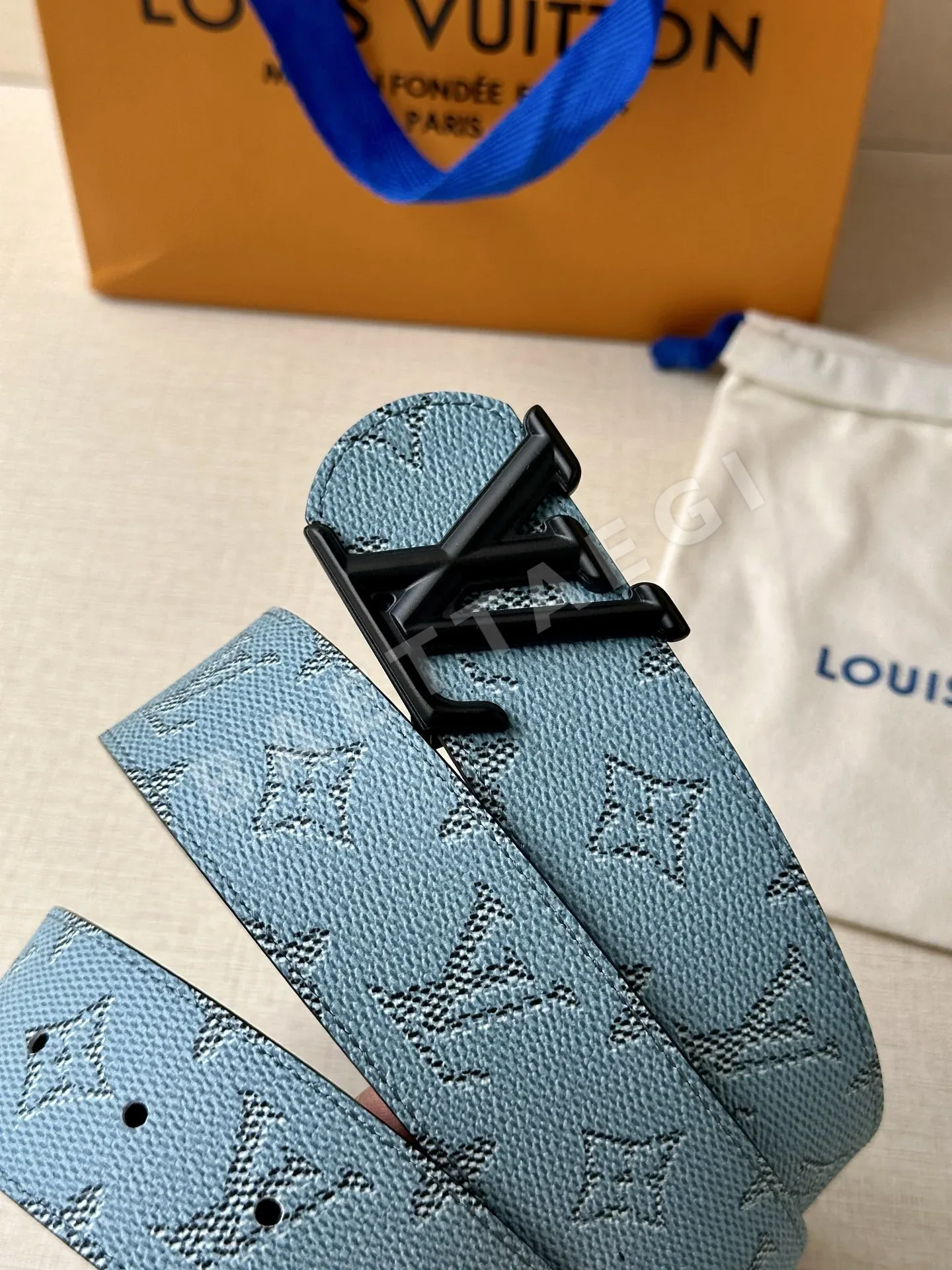 루이비통 LV 모노그램 버클 리버서블 벨트 상세 이미지 4