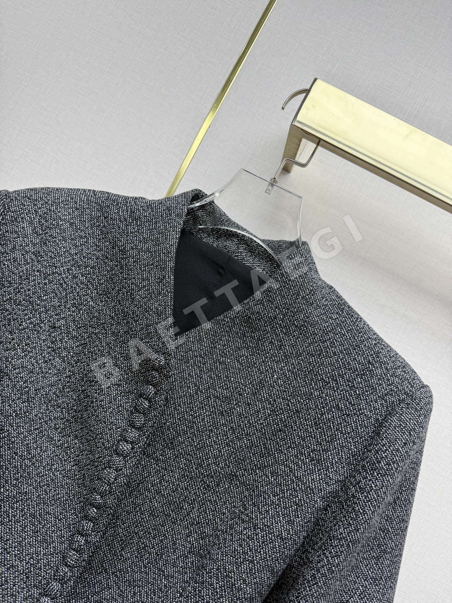 발망 V넥 노카라 울 자켓 상세 이미지 4
