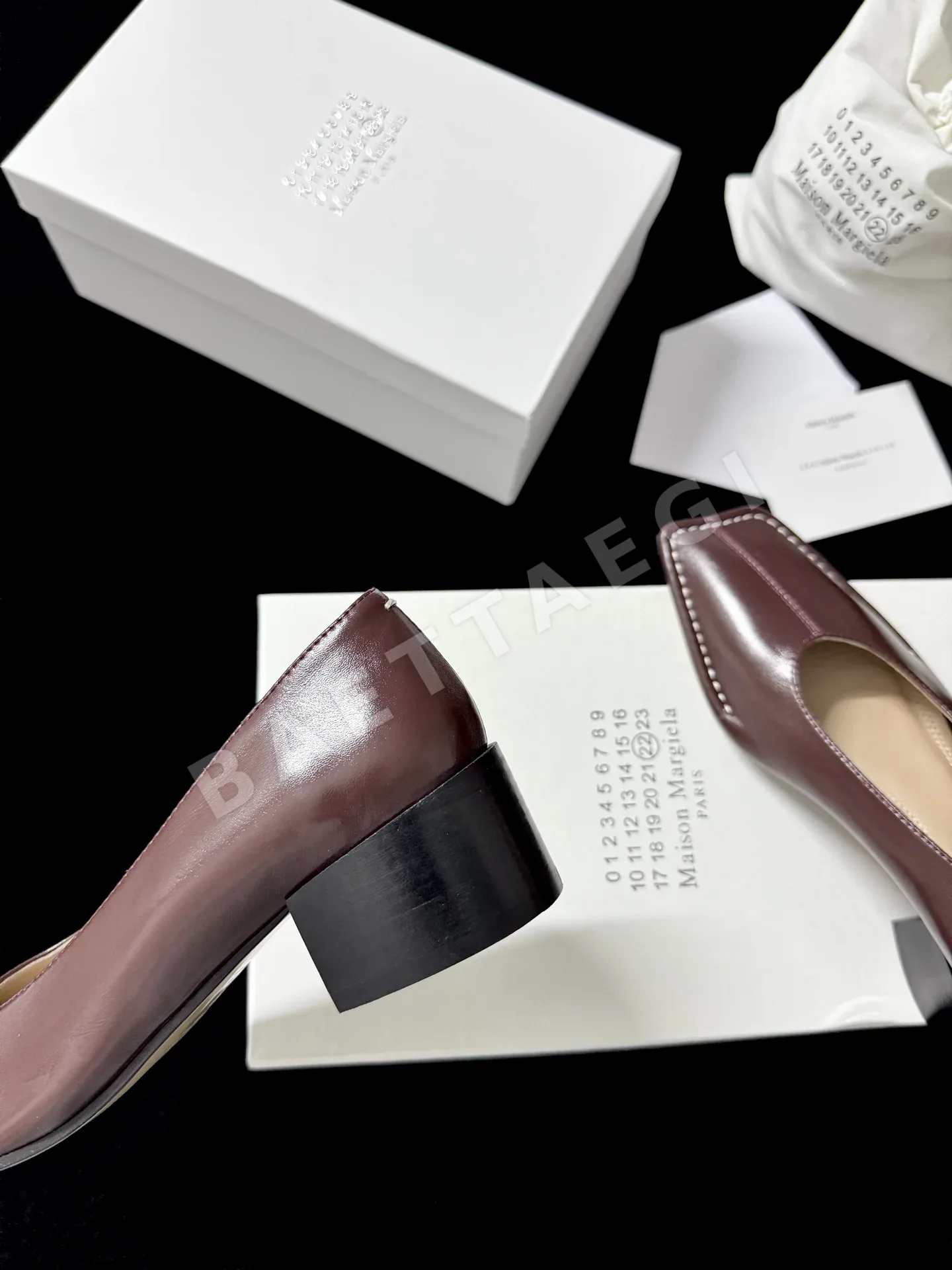 마르지엘라 스퀘어 토 로우힐 슈즈 상세 이미지 7