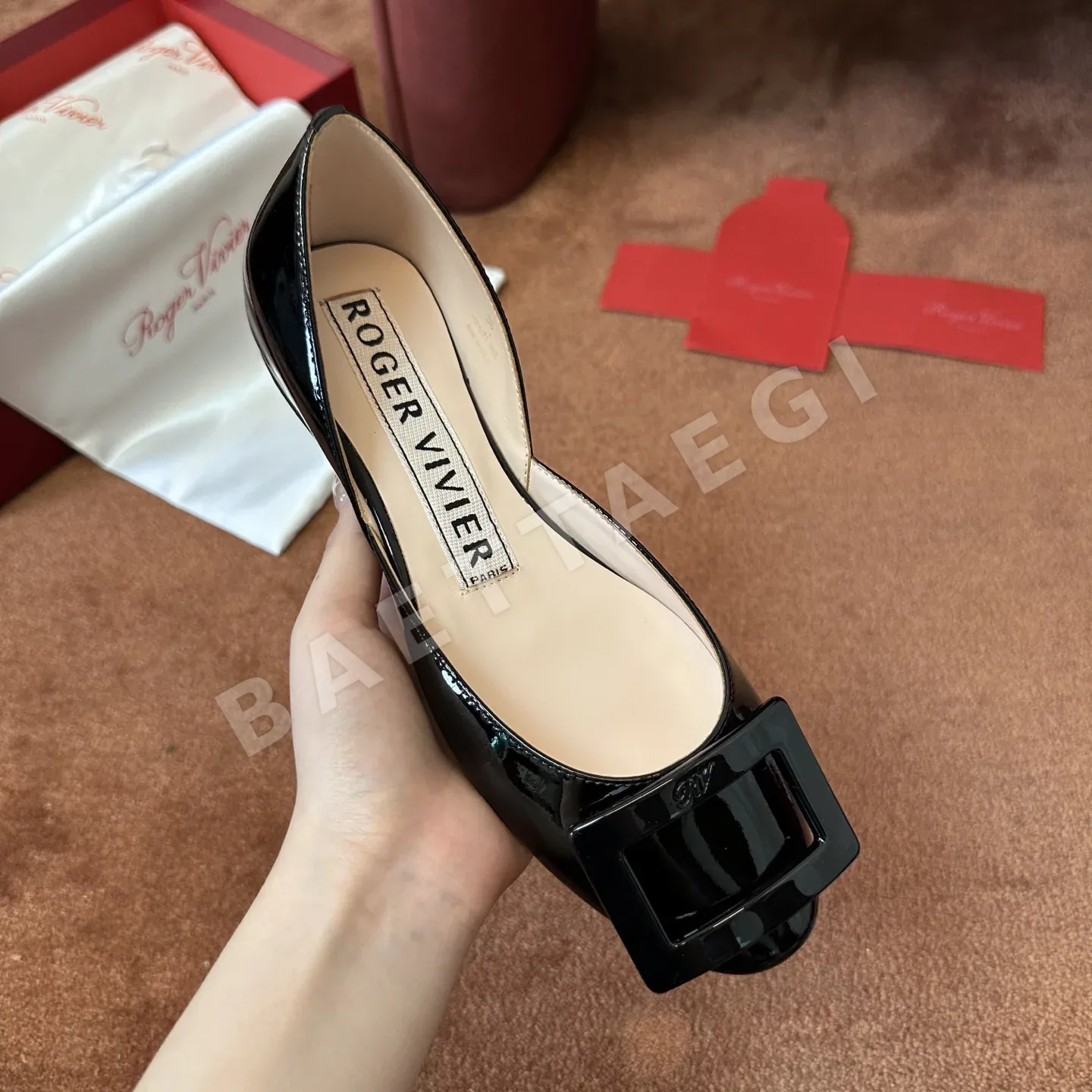 로저비비에 비비에 슬라이드 여성 샌들 상세 이미지 4