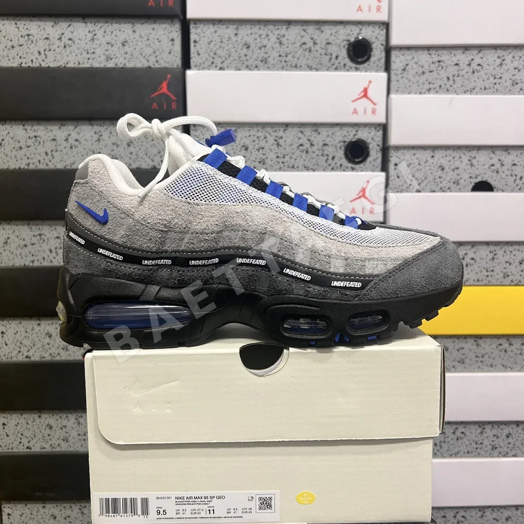 나이키 [GX] 에어 맥스 95 SP 그레이 블루 IB4523-001 201261 Nike Air Max 95 SP Undefeated Geo