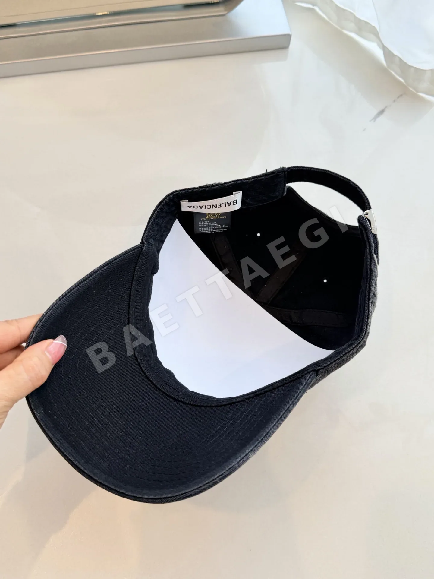 발렌시아가 워시드 데님 베이스볼 캡 상세 이미지 7