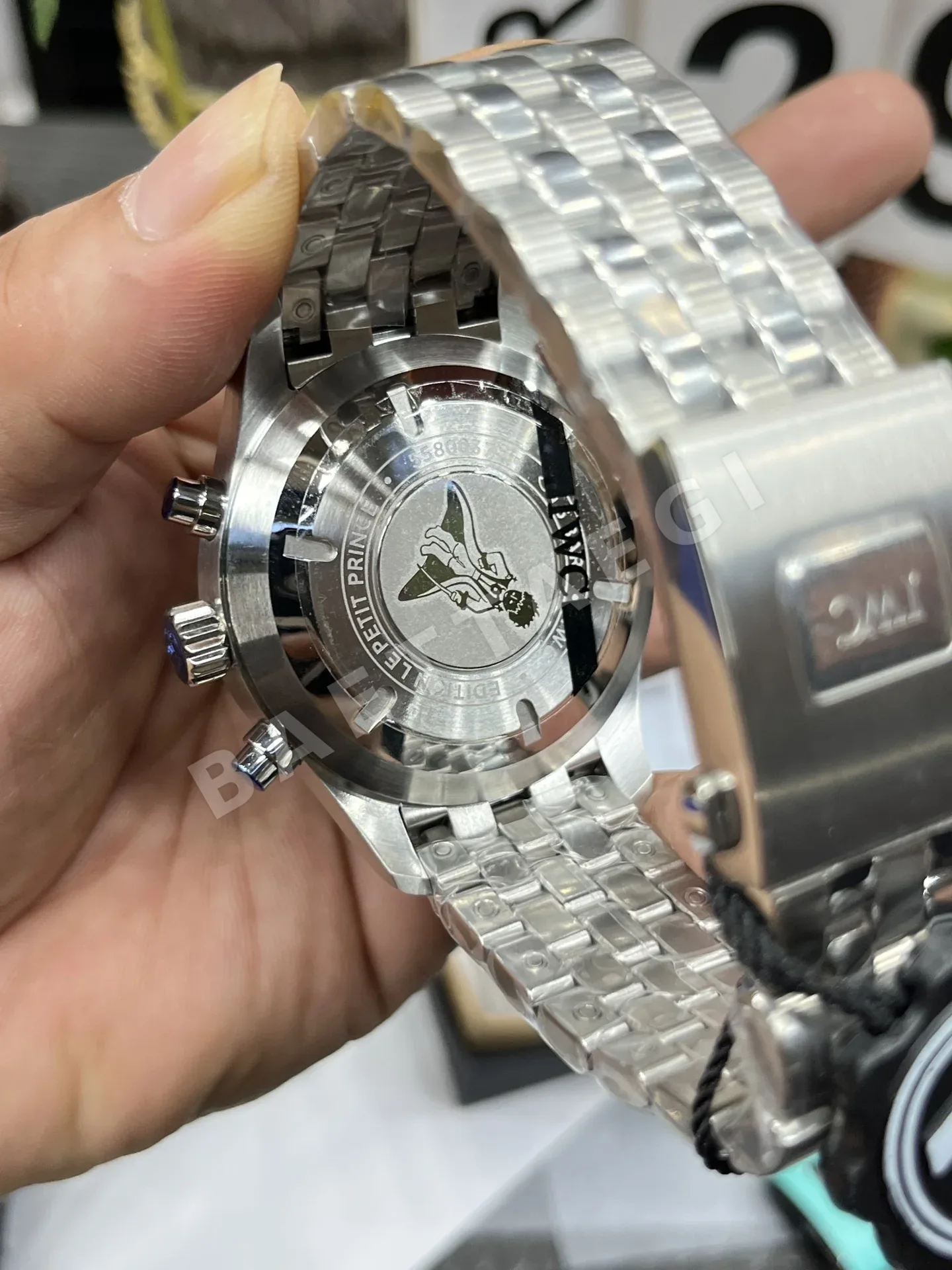 IWC 파일럿 크로노그래프 시계 자동 무브먼트 상세 이미지 7
