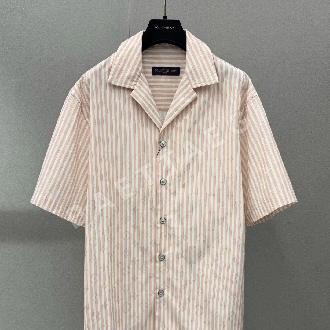루이비통 모노그램 스트라이프 말버리 실크 반팔 셔츠 상세 이미지 3