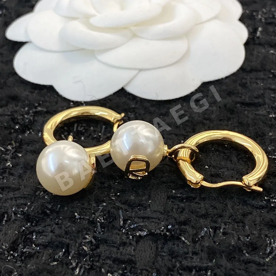 발렌티노 귀걸이 63649 Valentino Earrings 상세 이미지 7