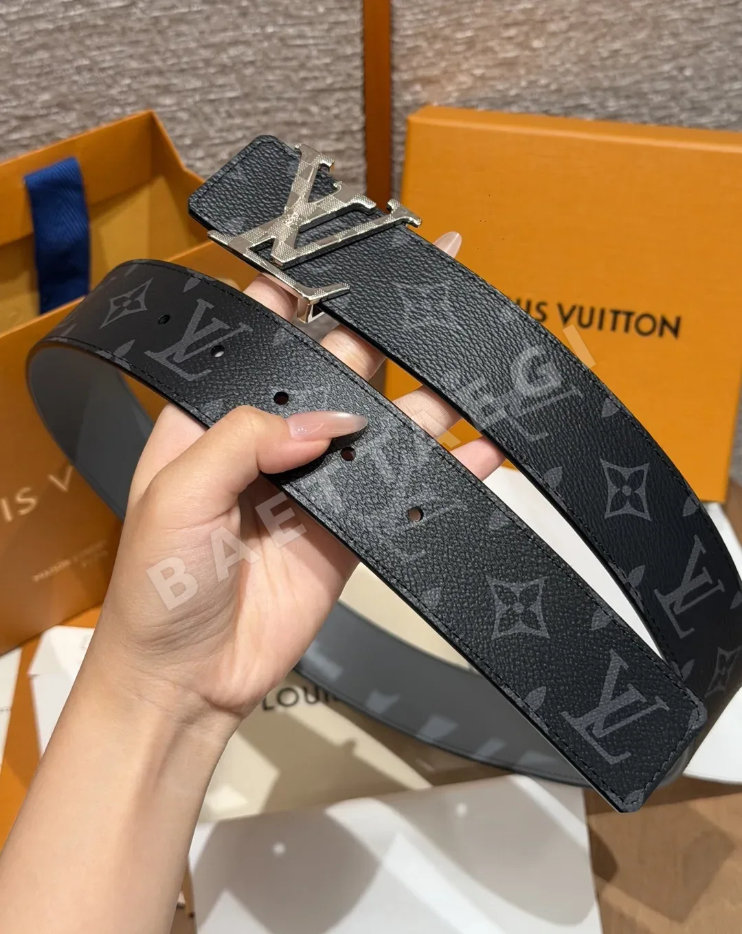루이비통 이니셜 40mm 리버시블 벨트 상세 이미지 6