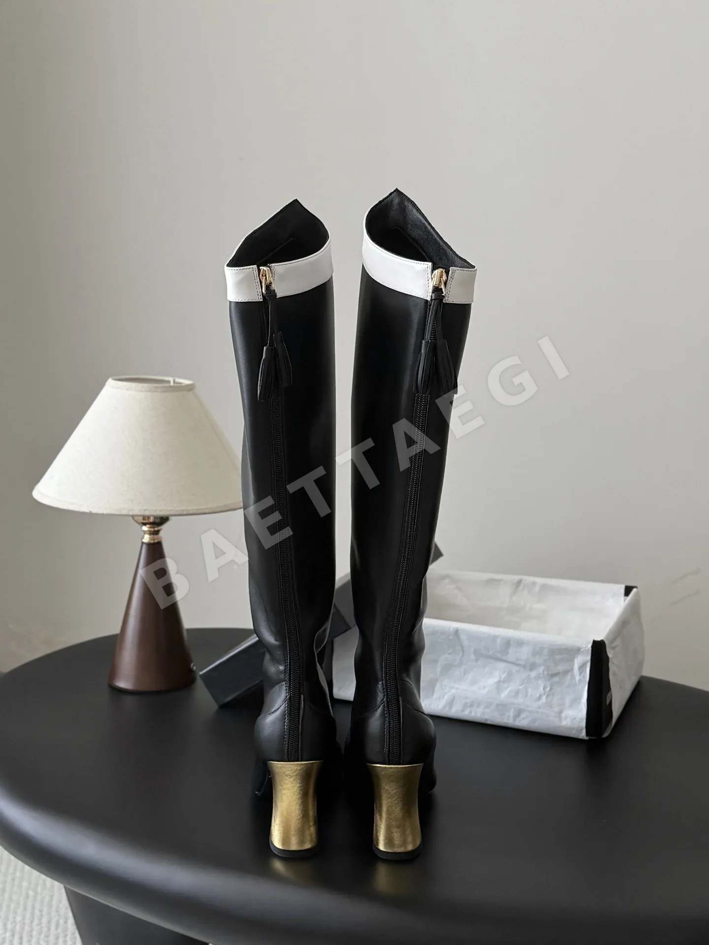 샤넬 더블 C 장식 부츠 상세 이미지 3