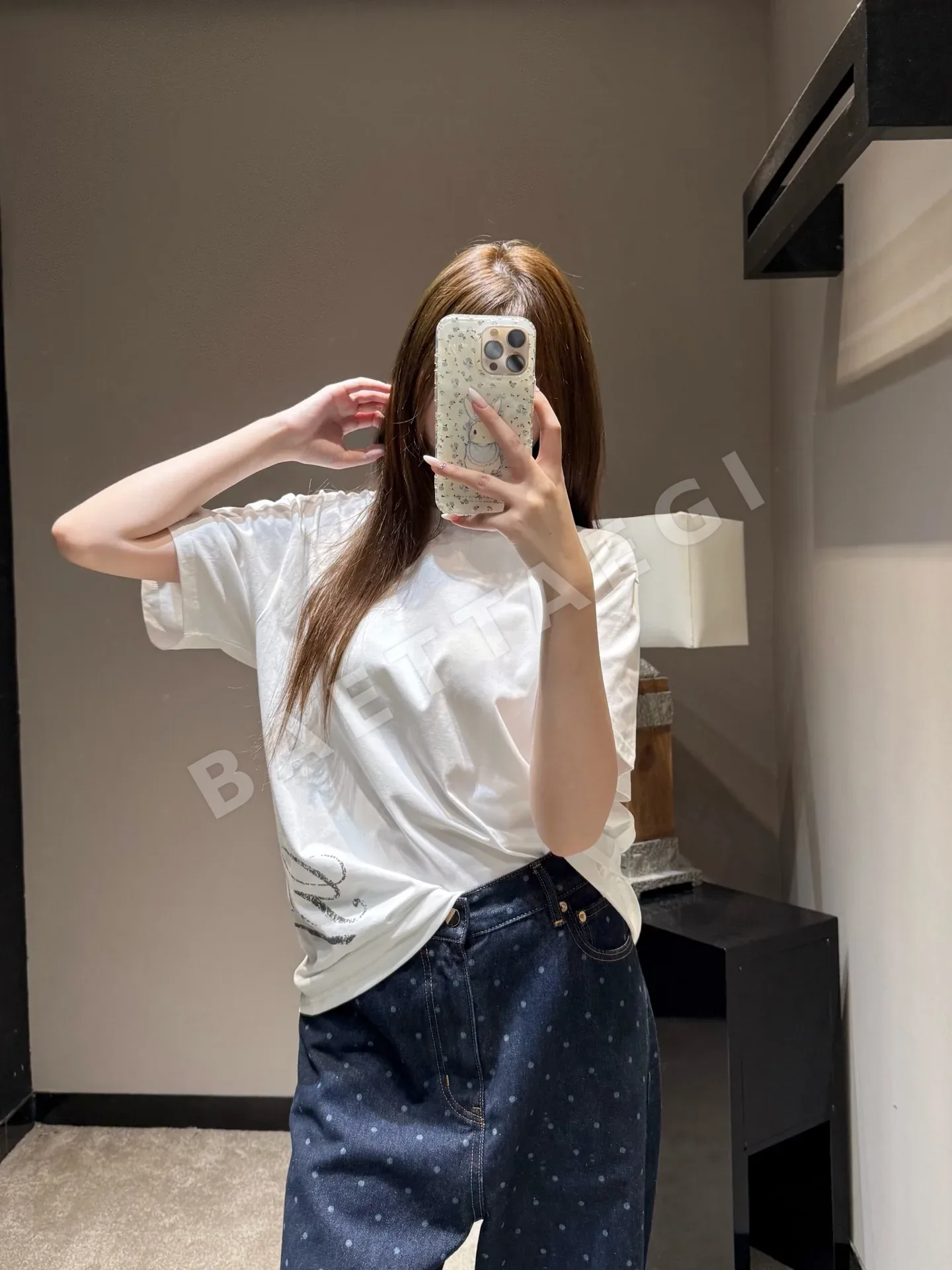 구찌 레터 프린트 반팔 티셔츠 상세 이미지 3