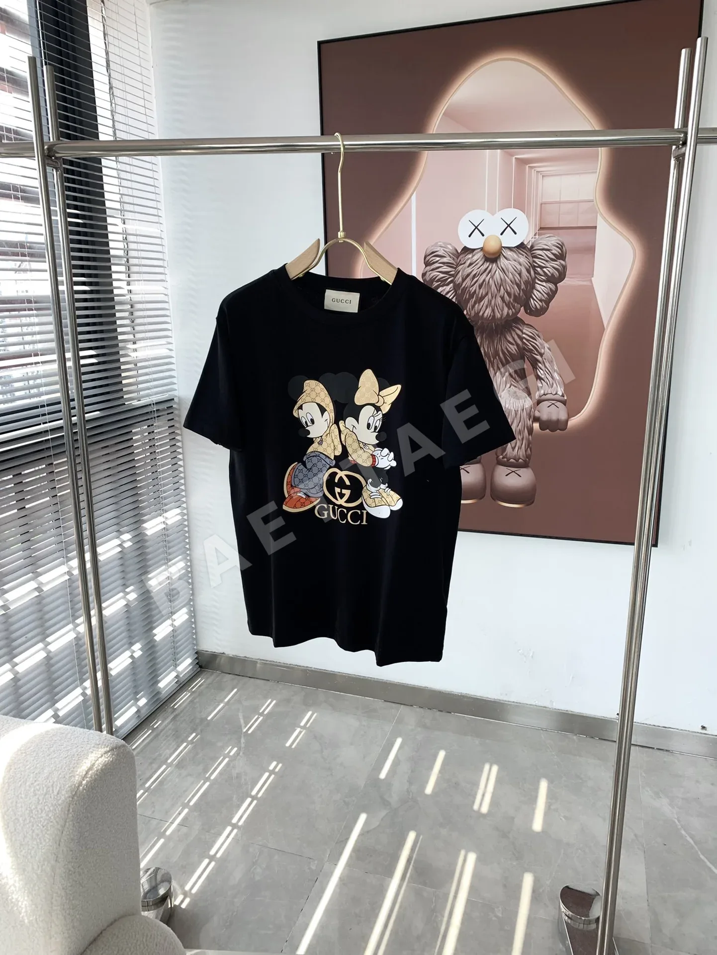 구찌 여성 반팔 88164