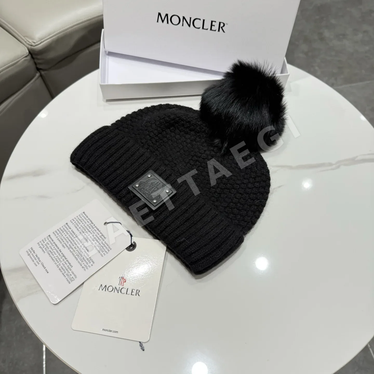몽클레르 폼폼 울 모자 상세 이미지 2